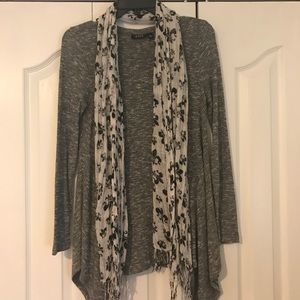 Black & white Fleur De Lis Fashion Scarf